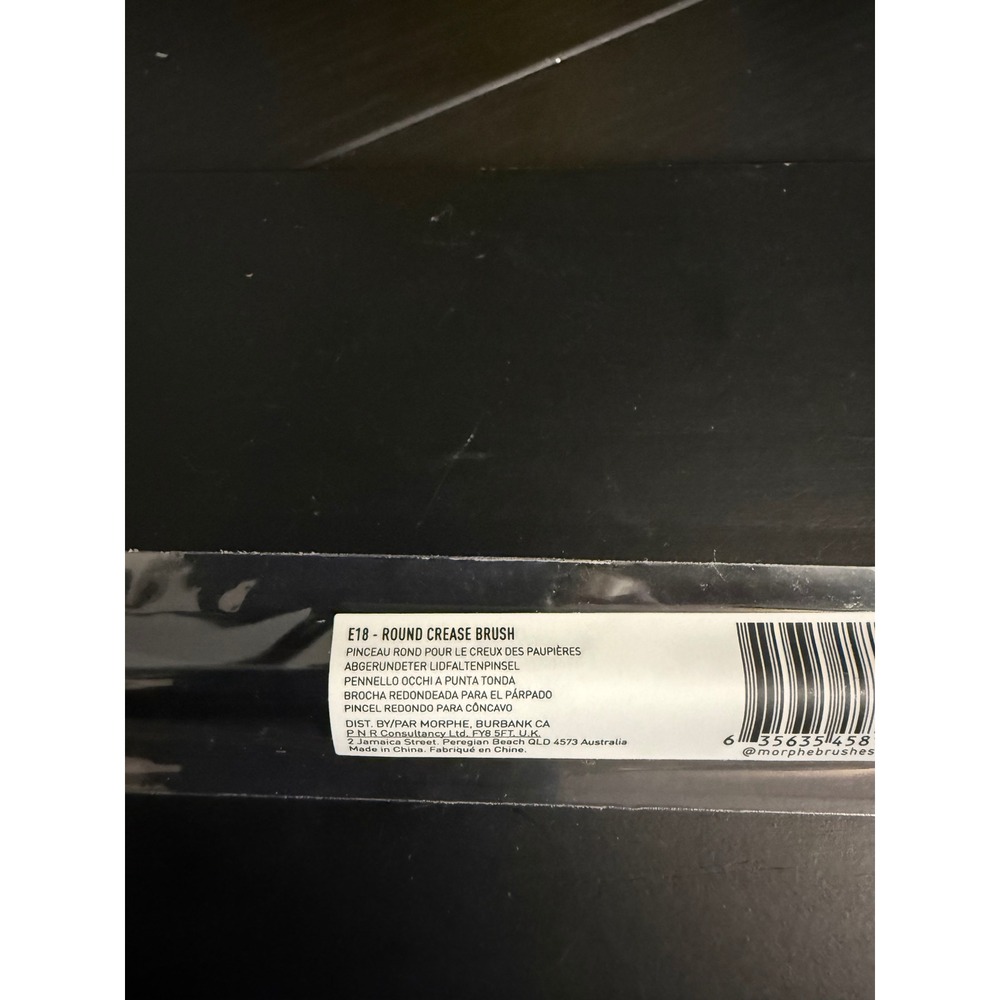 Morphe E18 Round Crease Brush Black Synthetic Eyeshadow Blending Makeup Tool NEW